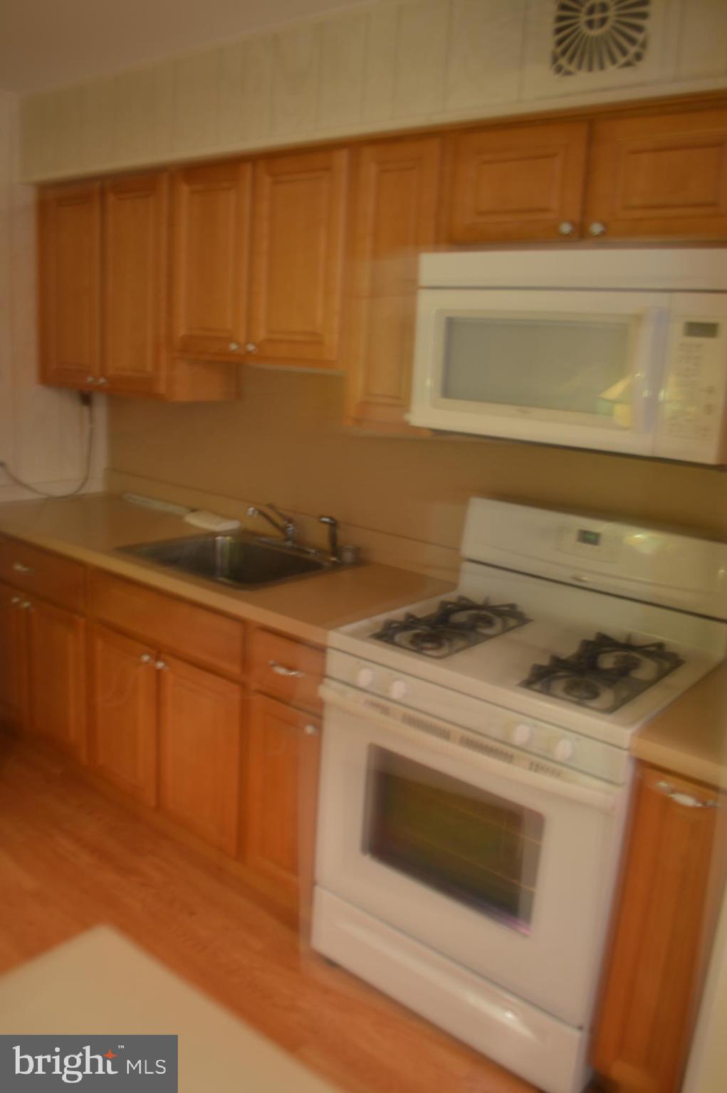 2841 Rhawn Street Philadelphia, PA 19152 - Photo 9 of 11 Kitchen