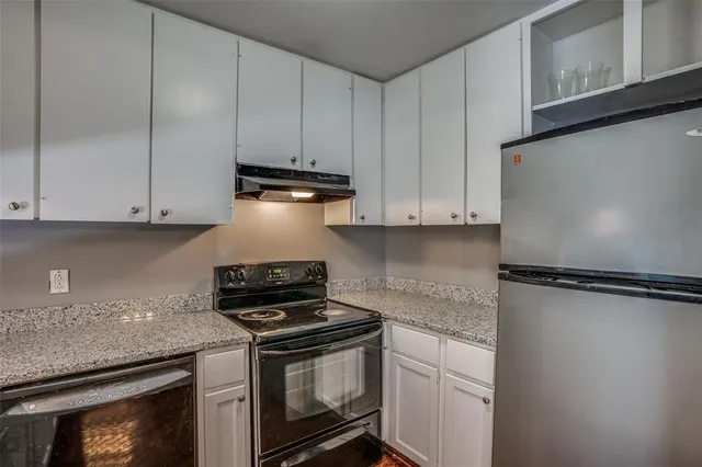 $1,450 | 982 South Weatherred Drive, Unit B, Richardson, TX 75080