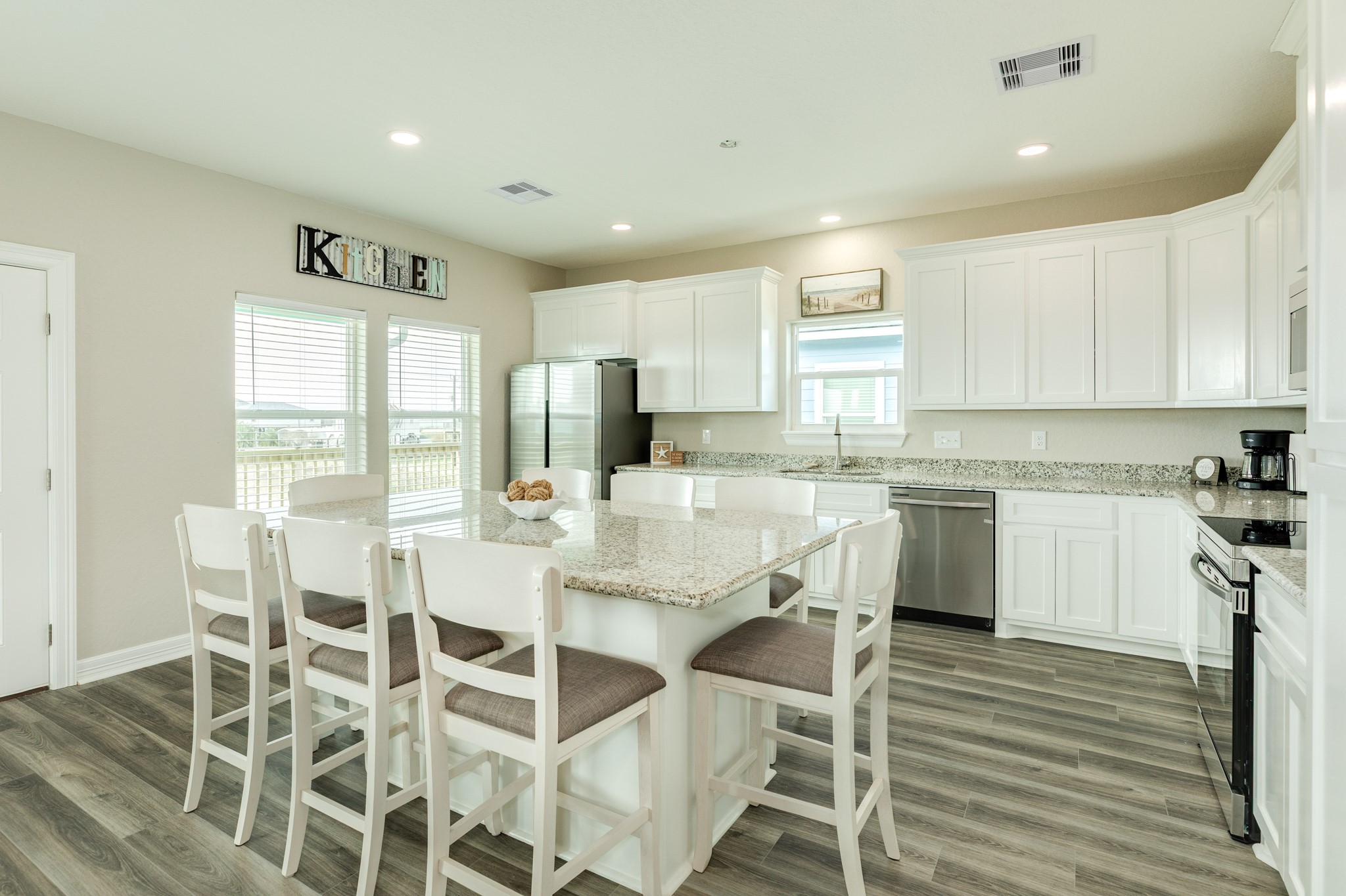 524 Thunder Road Surfside Beach, TX 77541 - Photo 12 of 26 Island for sharing meals