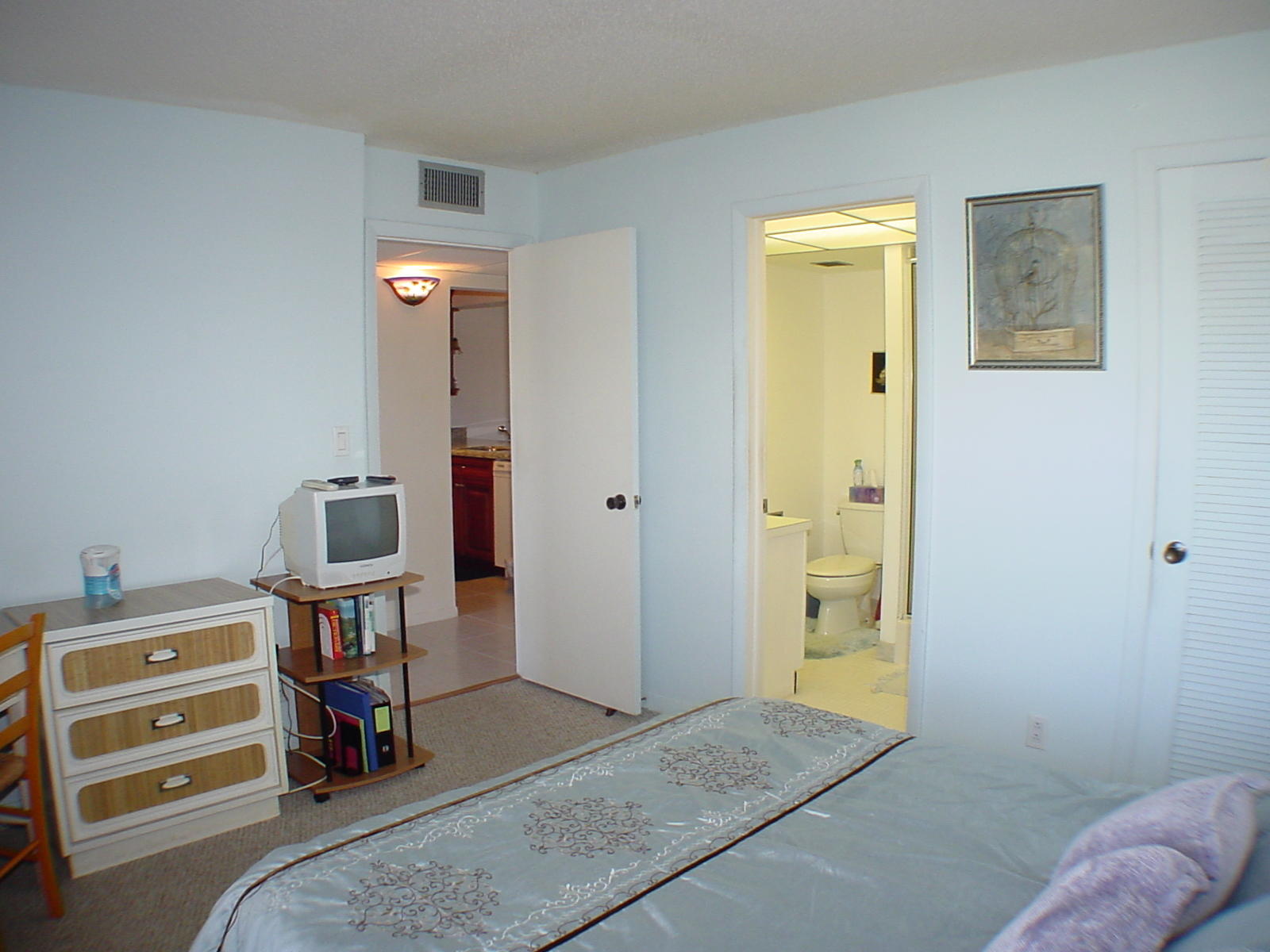 9 Royal Palm Way, Unit 202 Boca Raton, FL 33432 - Photo 10 of 45 DSC00142