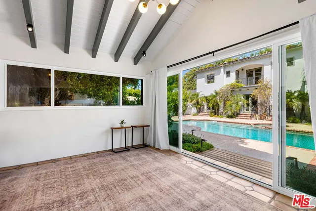 $19,500 | 4363 Irvine Avenue, Studio City, CA 91604