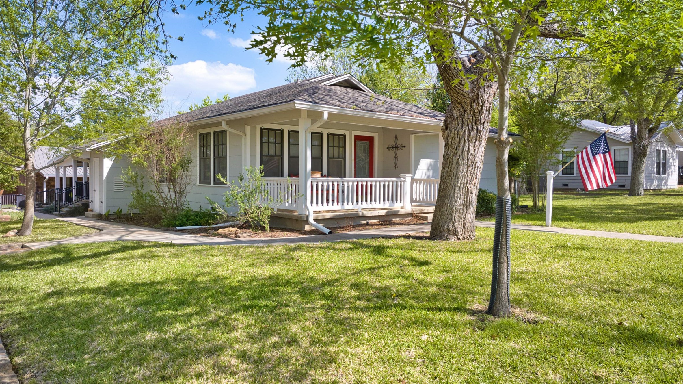 761 Post Hill Street Mason, TX 76856 - Photo 14 of 25 a view of a house with backyard and sitting area