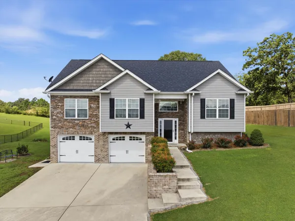 $450,000 | 7064 Brady Drive, Harrison, TN 37341