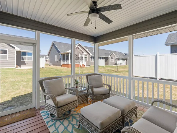 $409,900 | 3028 Charissas Place, Bettendorf, IA 52722