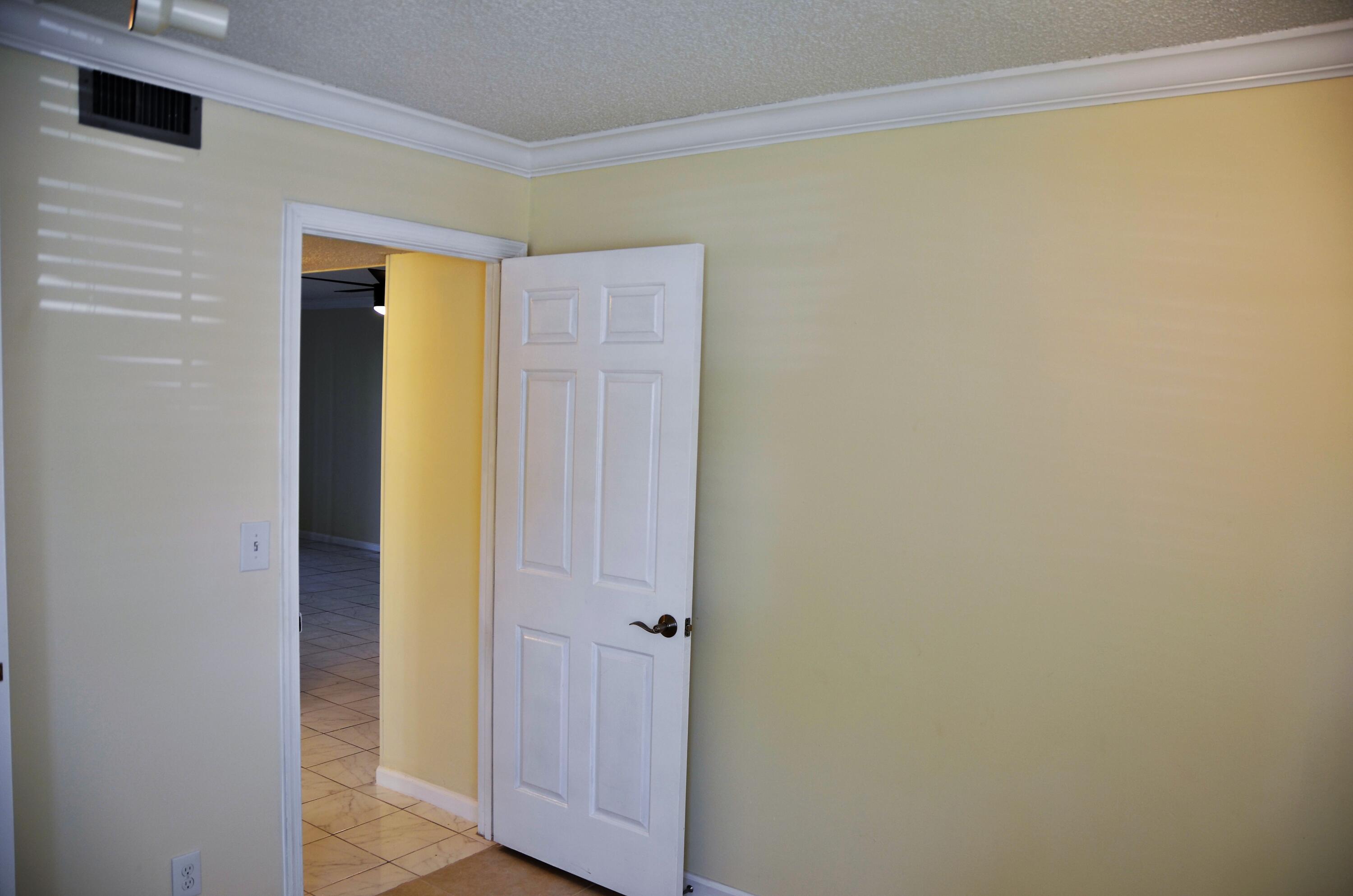 320 Norwood Terrace, Unit 113 Boca Raton, FL 33431 - Photo 29 of 44 DSC_6952