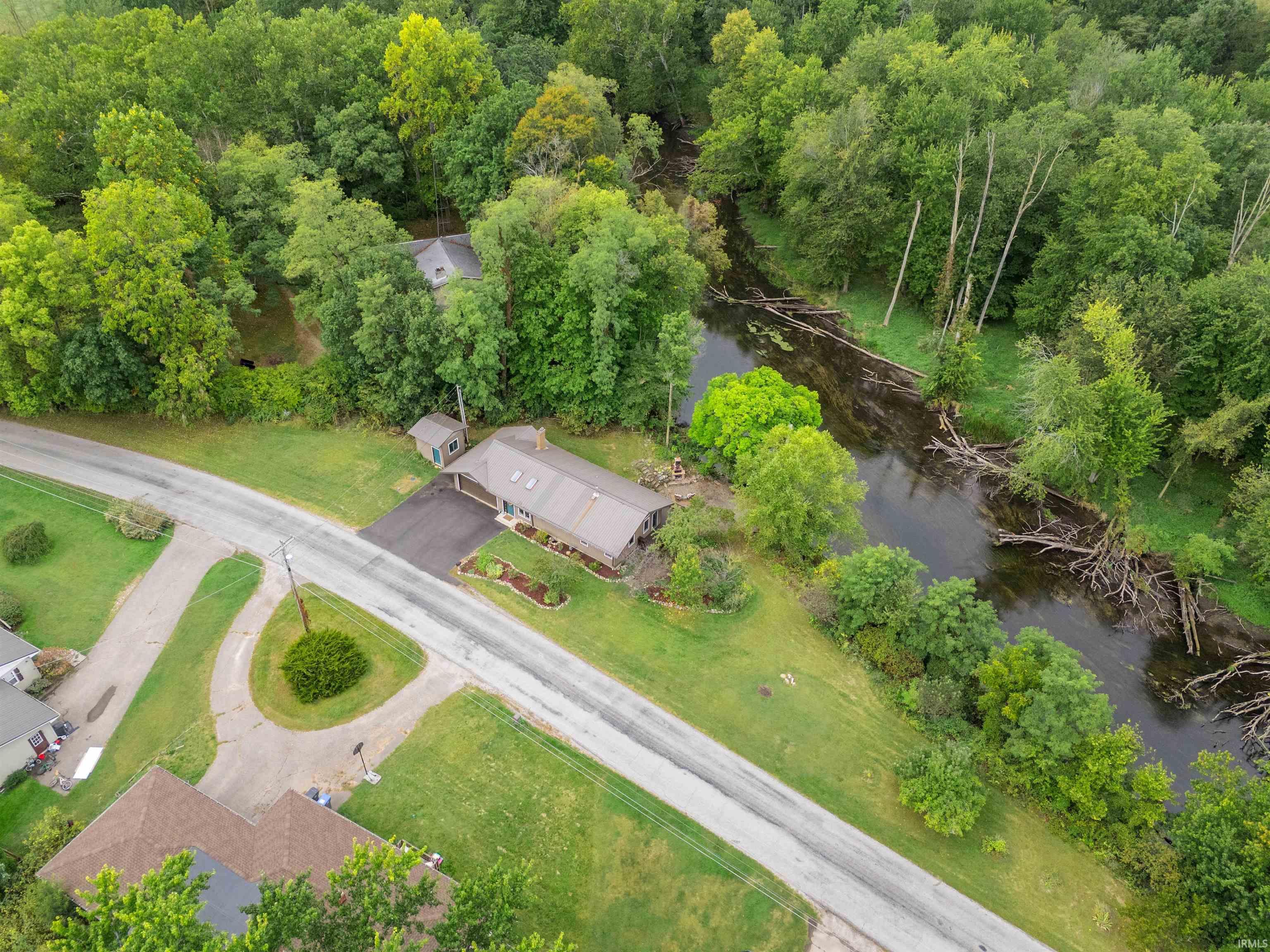 293 Parks Schram Road Warsaw, IN 46580 - Photo 2 of 33 Gallery Image 2
