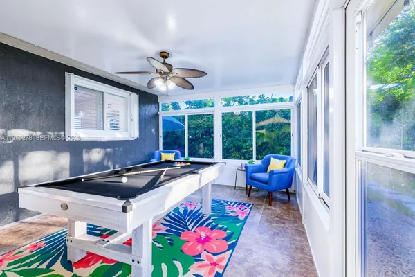$7,000 | 312 North Luna Court, Hollywood, FL 33021