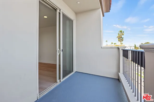 $4,995 | 1331 Amherst Avenue, Unit 307, Los Angeles, CA 90025