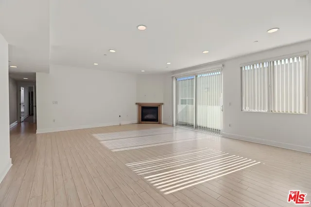 $4,995 | 1331 Amherst Avenue, Unit 307, Los Angeles, CA 90025