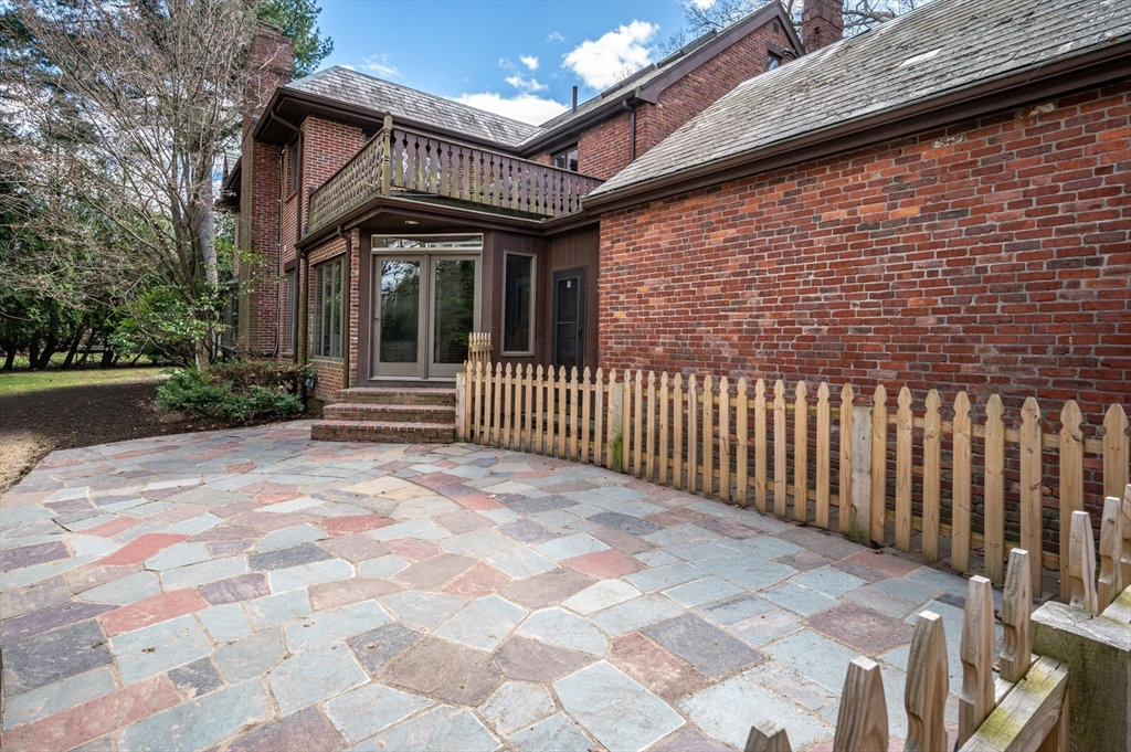 81 Brackett Road Newton, MA 02458 - Photo 40 of 40 Gallery Image 40