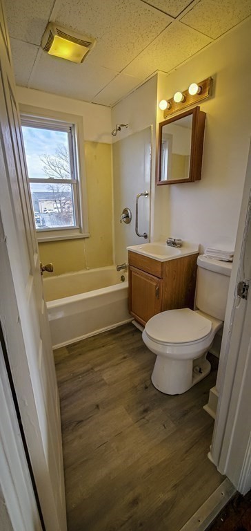 33 Amber Street Springfield, MA 01109 - Photo 13 of 24 Gallery Image 13