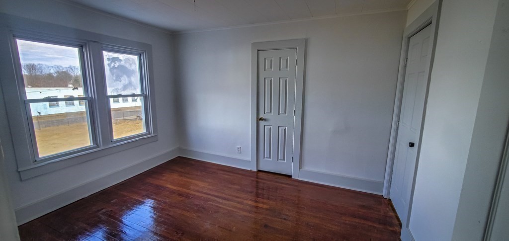 33 Amber Street Springfield, MA 01109 - Photo 15 of 24 Gallery Image 15