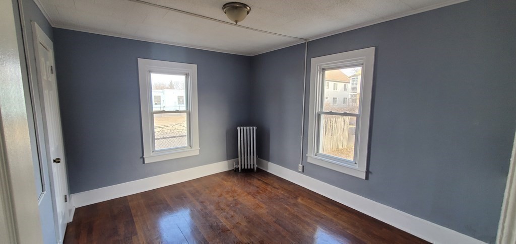 33 Amber Street Springfield, MA 01109 - Photo 8 of 24 Gallery Image 8