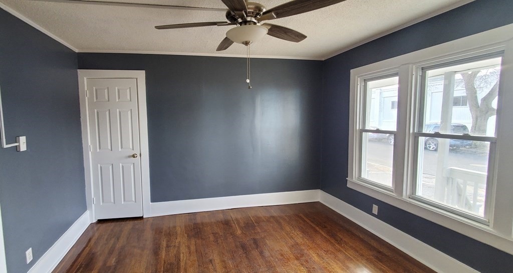 33 Amber Street Springfield, MA 01109 - Photo 10 of 24 Gallery Image 10