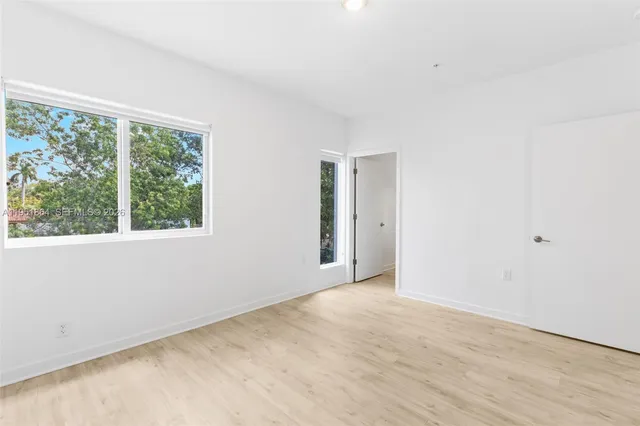 $3,400 | 170 Northwest 158th Street, Unit 8, Miami, FL 33169