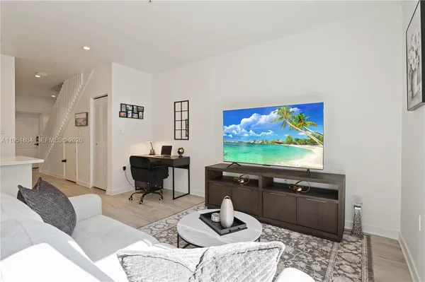 $3,400 | 170 Northwest 158th Street, Unit 8, Miami, FL 33169