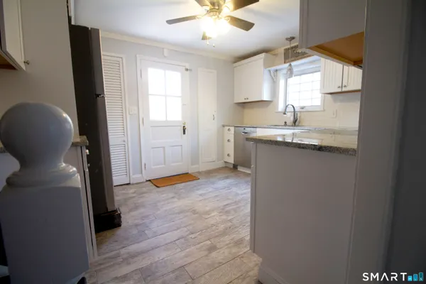 $3,400 | 21 B Hoydens Hill Road, Fairfield, CT 06824