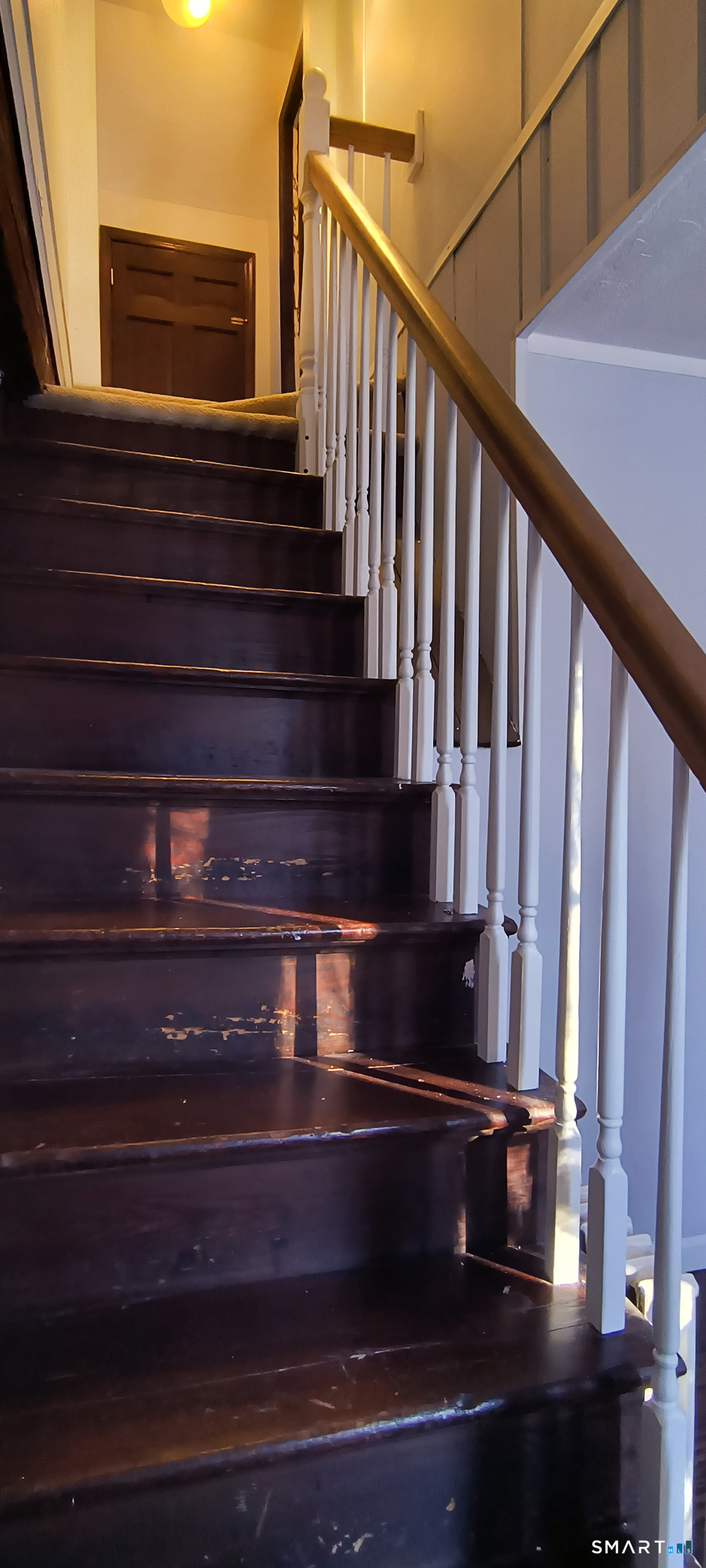 21 B Hoydens Hill Road Fairfield, CT 06824 - Photo 29 of 39 a view of entryway