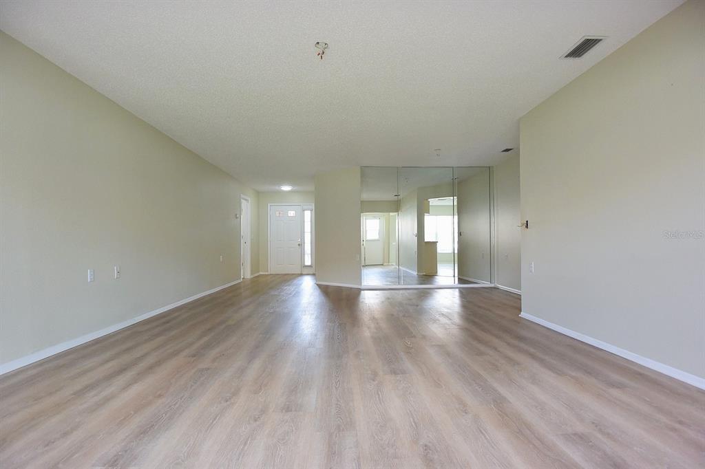 9027 Warwick Lane New Port Richey, FL 34655 - Photo 7 of 36