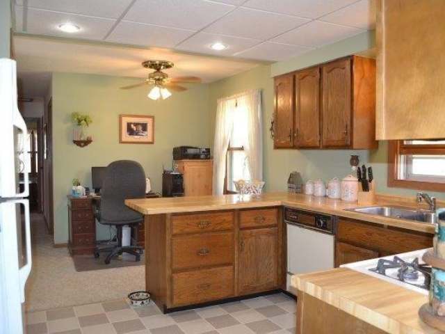 5600 Lake End Road Rhinelander, WI 54501 - Photo 14 of 20 Gallery Image 14
