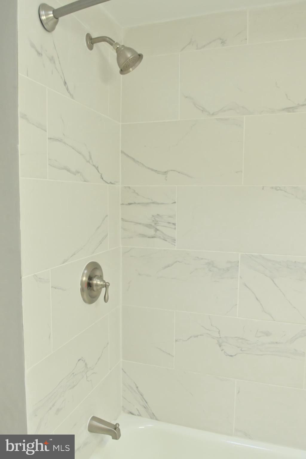 534 Hampden Road Upper Darby, PA 19082 - Photo 27 of 35 Bathroom