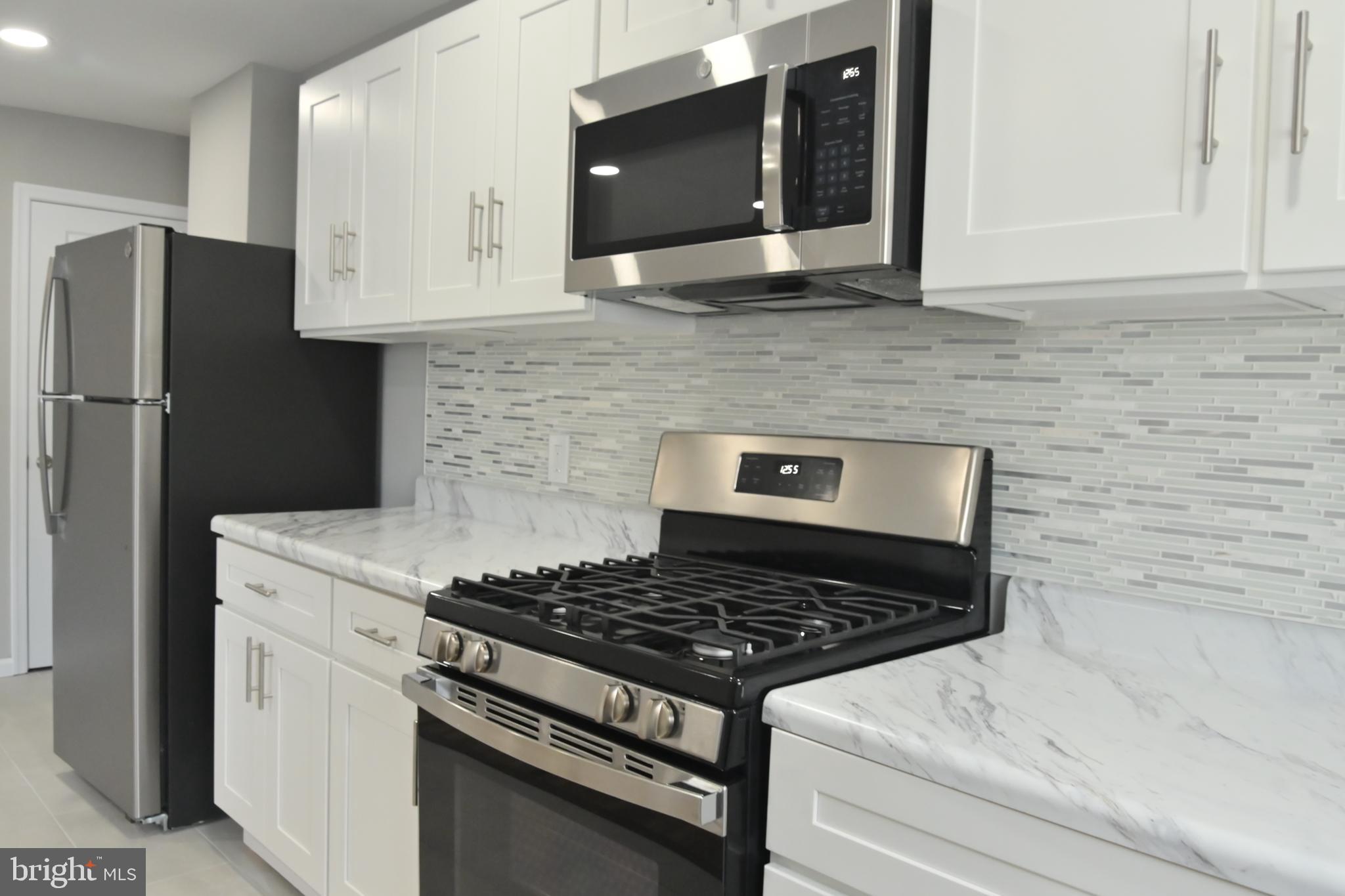 534 Hampden Road Upper Darby, PA 19082 - Photo 9 of 35 Kitchen