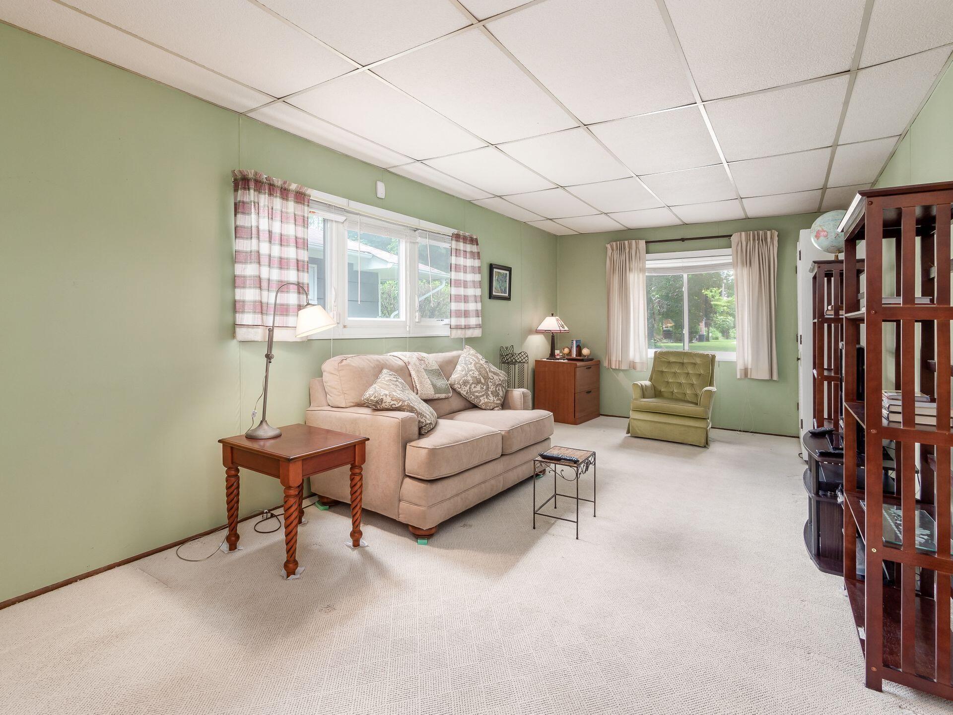 1926 Milden Road Columbus, OH 43221 - Photo 11 of 19 Family Room
