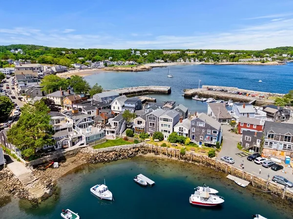 $779,000 | 15 High Street, Unit D, Rockport, MA 01966