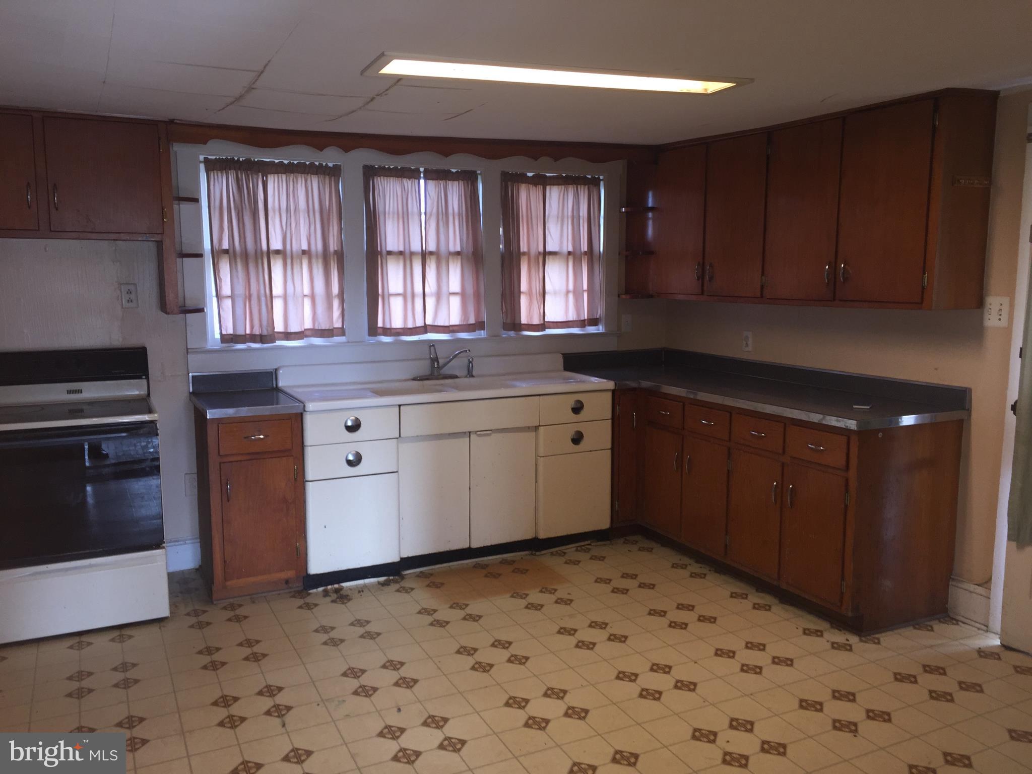 1390 Welltown Road Clear Brook, VA 22624 - Photo 8 of 14 Kitchen