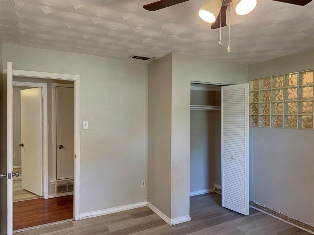 3621 Pleasant Run Road Irving, TX 75062 - Photo 8 of 18