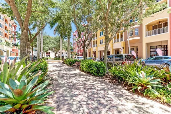 $4,250 | 401 Bayfront Place, Unit 3207, Naples, FL 34102