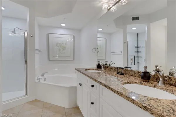 $4,250 | 401 Bayfront Place, Unit 3207, Naples, FL 34102