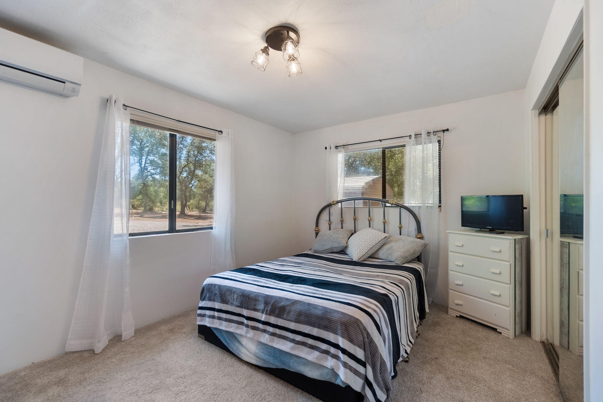 10390 October Lane Redding, CA 96003 - Photo 24 of 94 Bedroom #2