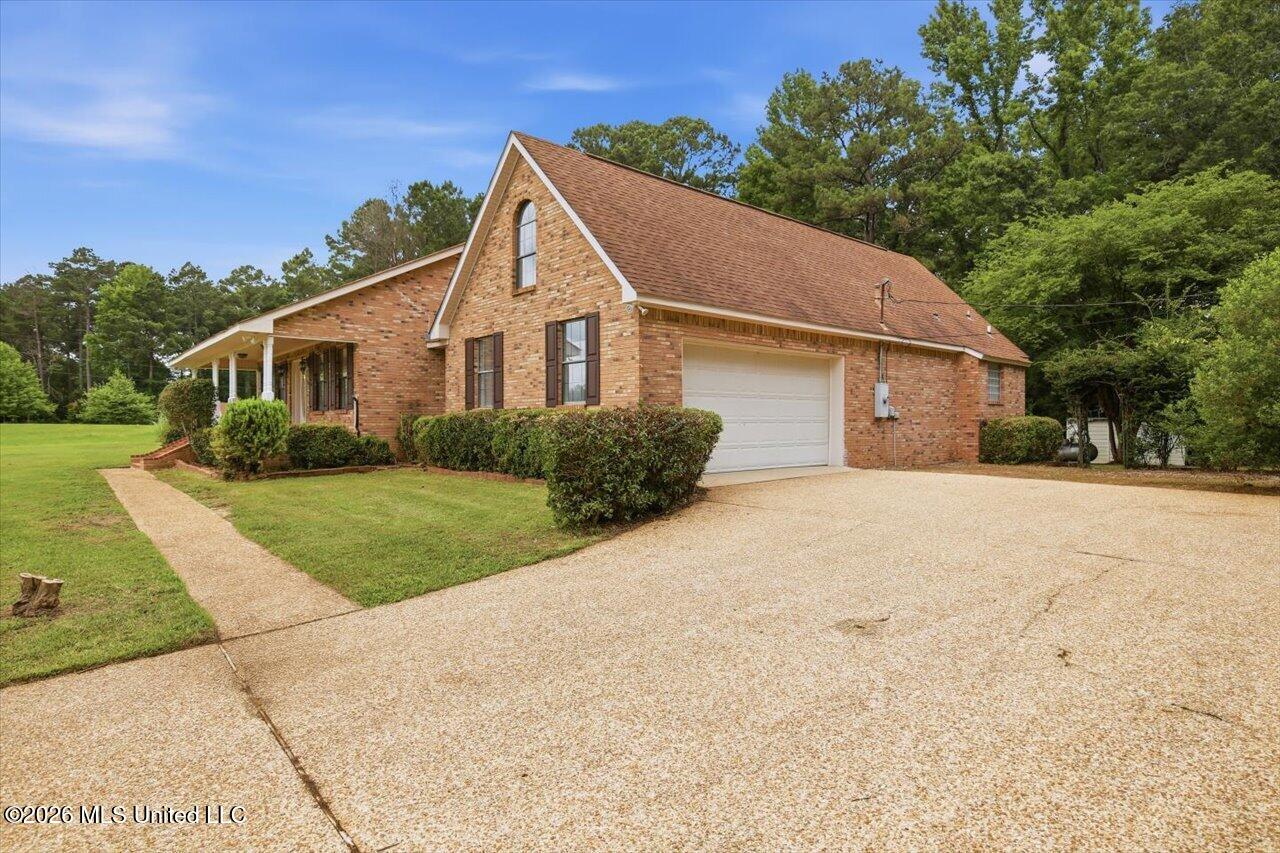 855 Bethel Road Brandon, MS 39042 - Photo 4 of 40 04-855 Bethel Rd _ Hometoursms.com