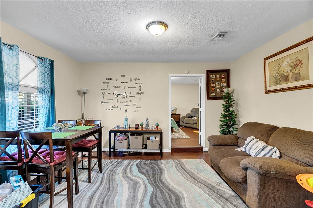 1608 Miami Road Orlando, FL 32825 - Photo 15 of 22 Dining Room