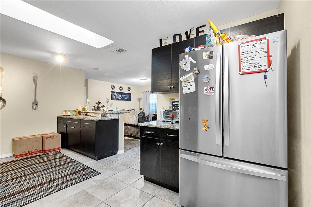 1608 Miami Road Orlando, FL 32825 - Photo 7 of 22 Kitchen