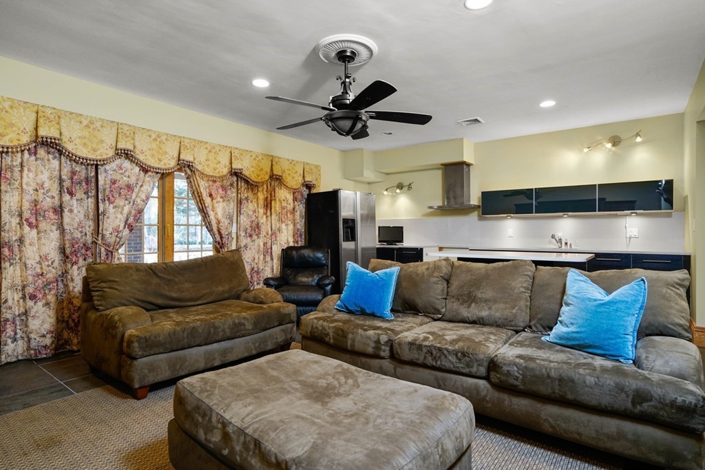 27 Clearing Farm Road Kingston, MA 02364 - Photo 23 of 30 Gallery Image 23