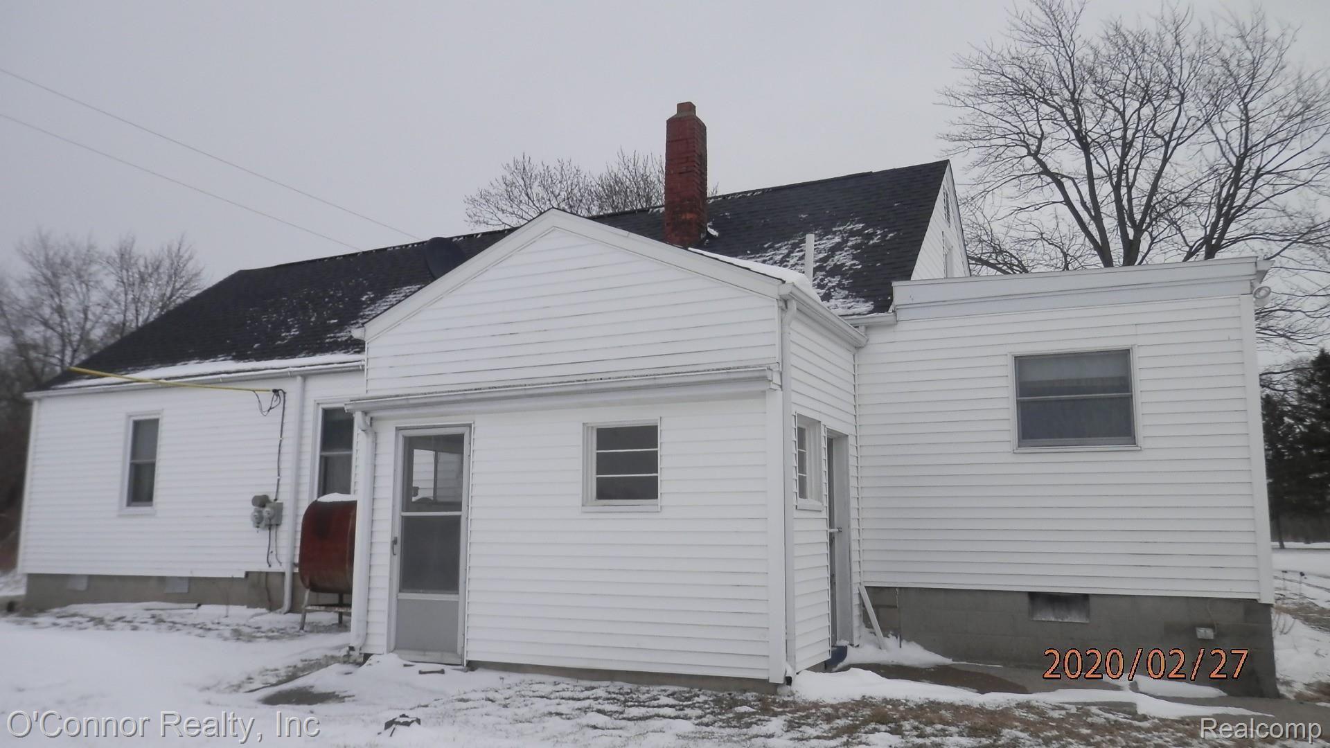 6393 Sterling Road Yale, MI 48097 - Photo 13 of 15 P2270014.JPG