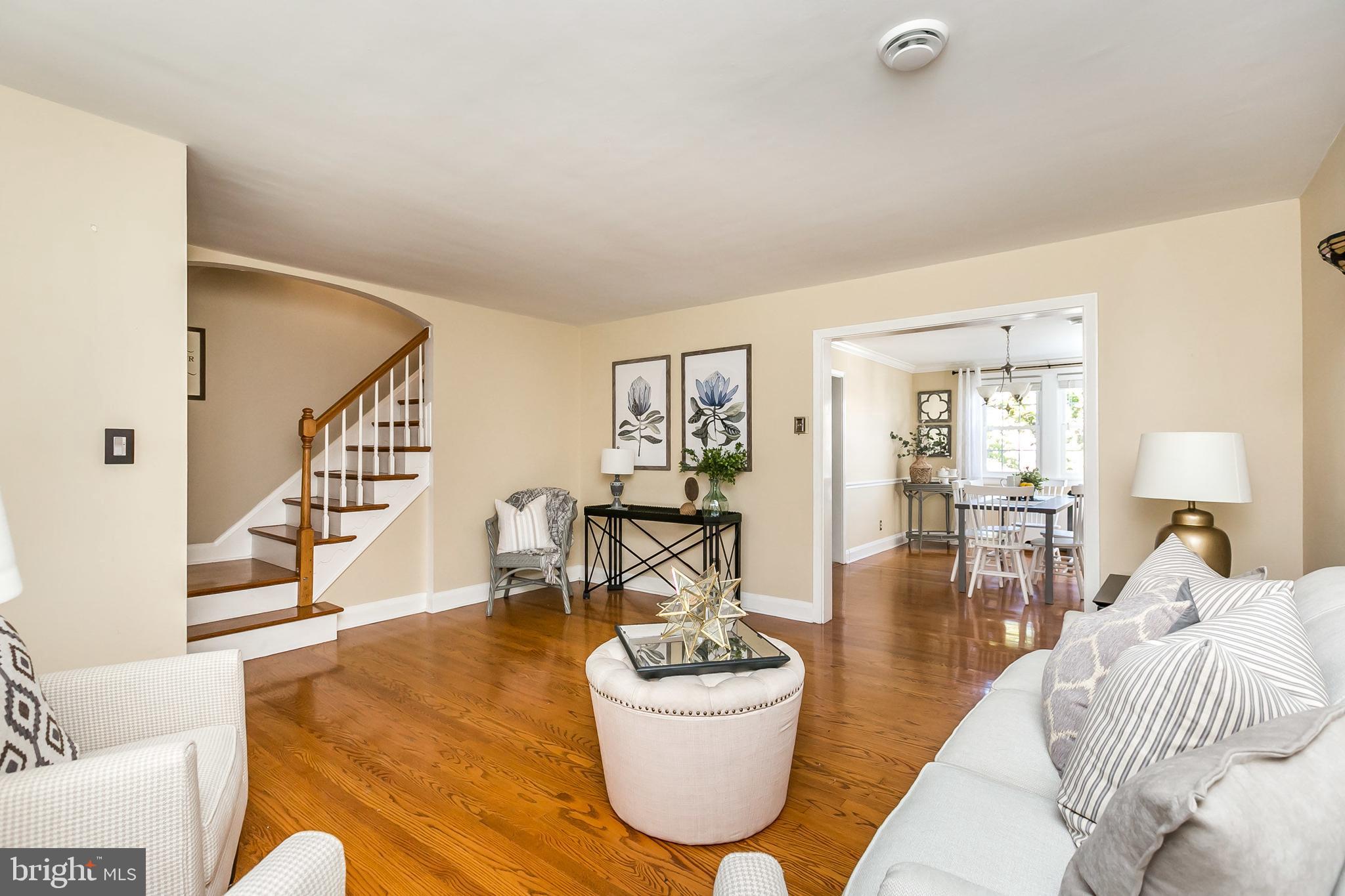 433 Academy Road Baltimore, MD 21228 - Photo 9 of 41 Beautiful hardwood floors throughout