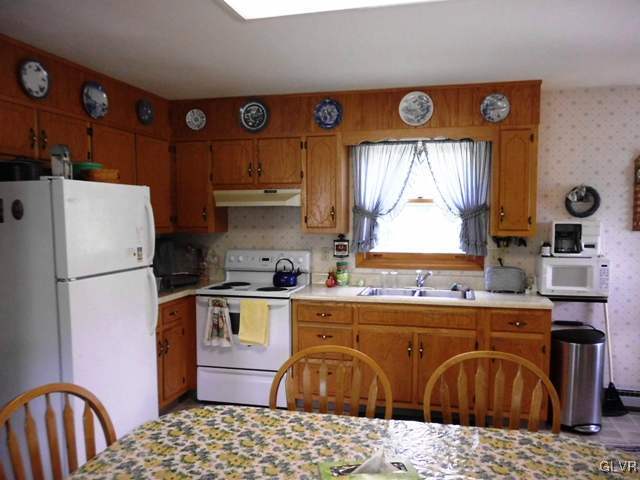 129 Friendship Road Lehighton, PA 18235 - Photo 6 of 29 Gallery Image 6