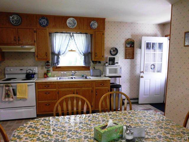 129 Friendship Road Lehighton, PA 18235 - Photo 7 of 29 Gallery Image 7