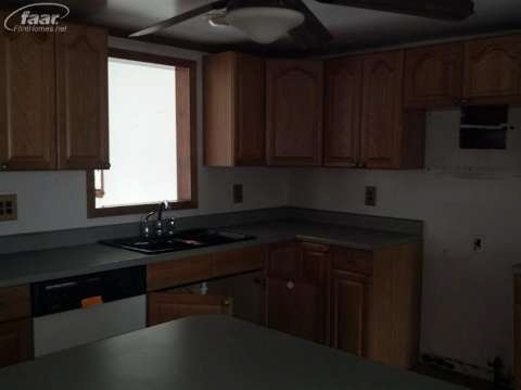 2035 Belsay Road Burton, MI 48519 - Photo 2 of 6 20397963-1.JPG