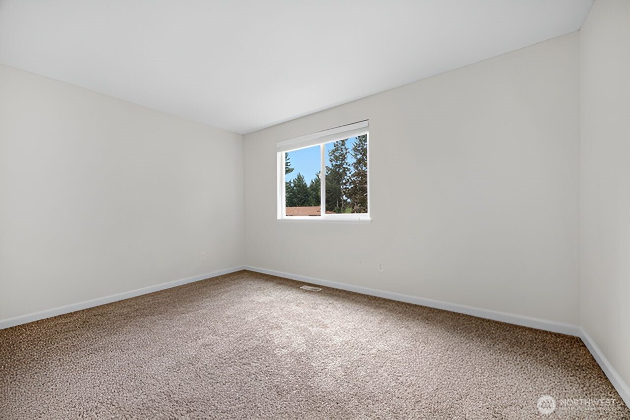 17610 161st Avenue Southeast Renton, WA 98058 - Photo 12 of 25