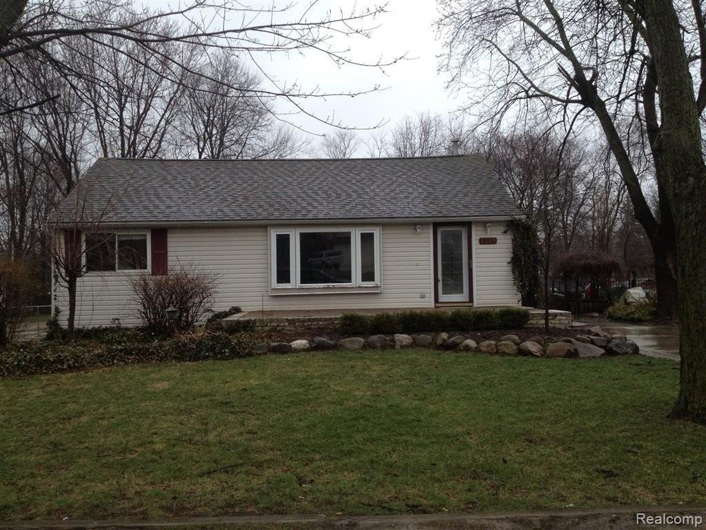 3205 Avalon Road Rochester, MI 48309 - Photo 1 of 15 photo (1).JPG