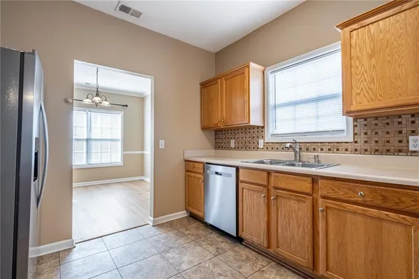 $2,000 | 32 Brookvalley Court West, Dallas, GA 30157