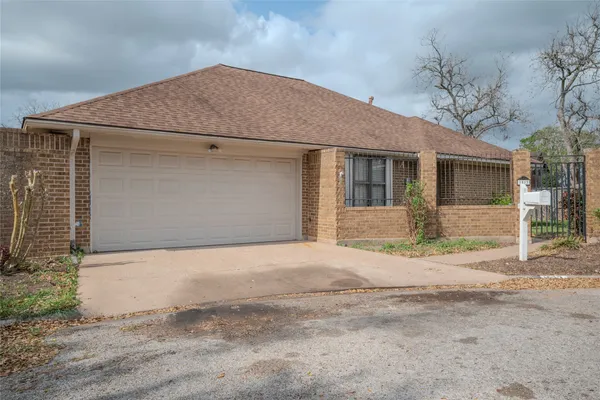 $199,000 | 1513 Crestmont Street, Wharton, TX 77488