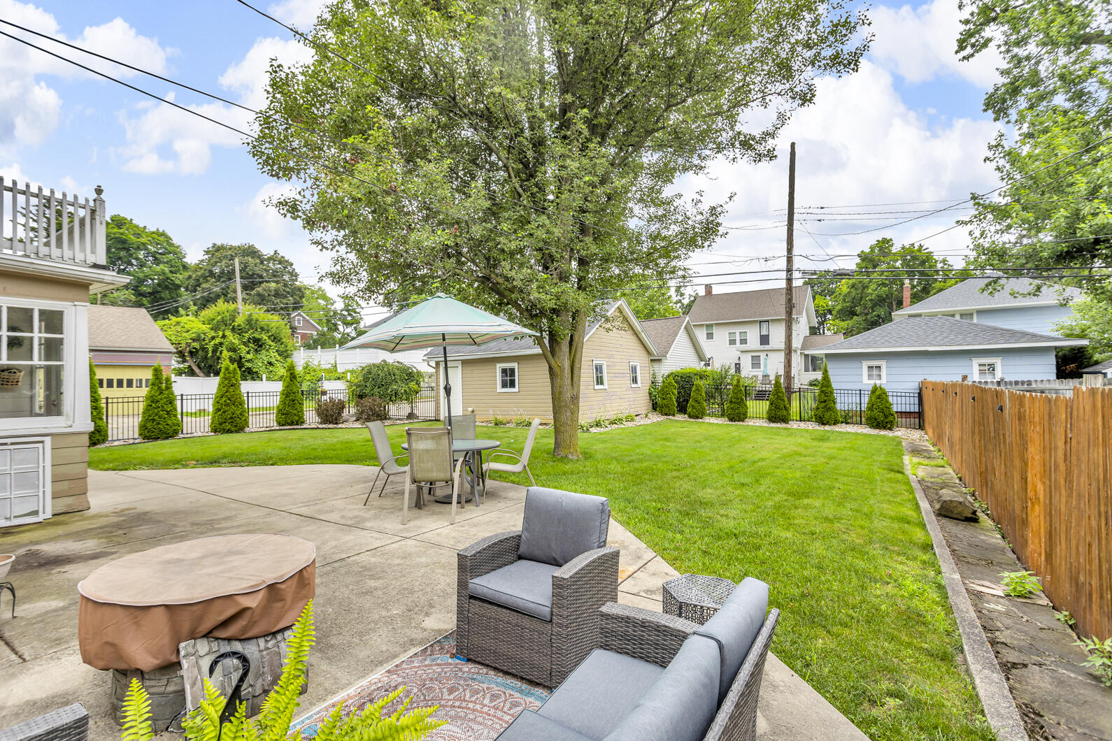 756 Crescent Road Jackson, MI 49203 - Photo 2 of 52 0N0A8652