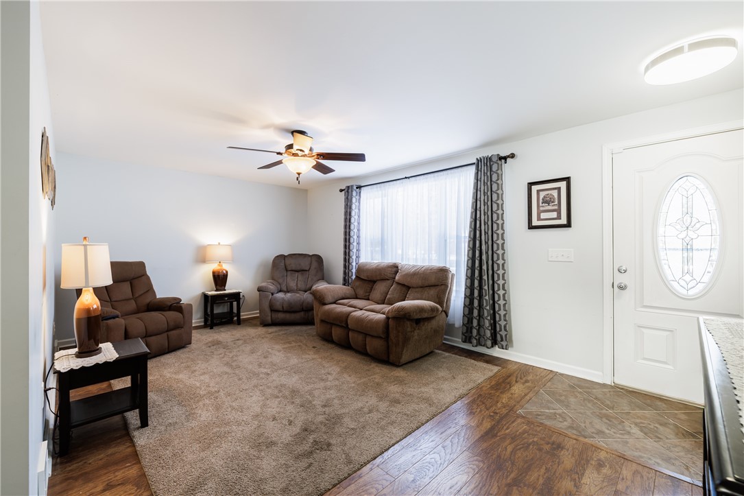 3695 Lyell Road Gates, NY 14606 - Photo 12 of 29