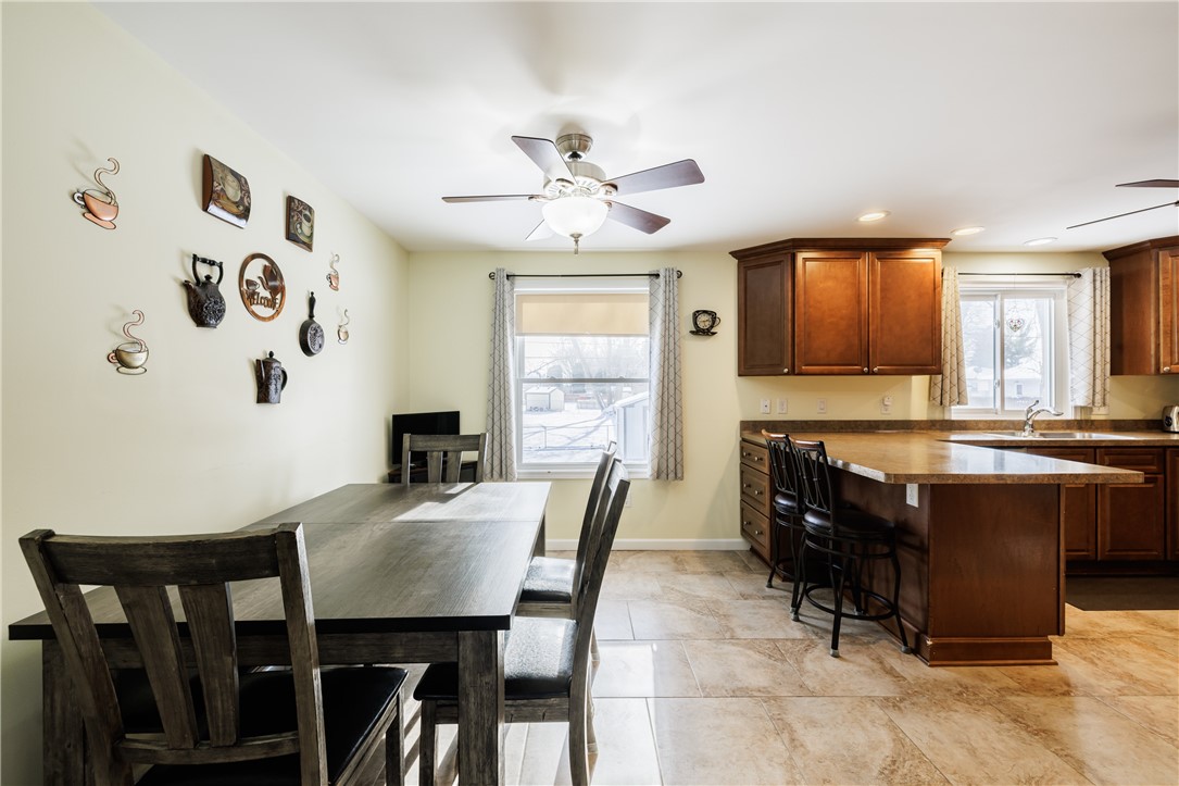 3695 Lyell Road Gates, NY 14606 - Photo 8 of 29 Dining Area!