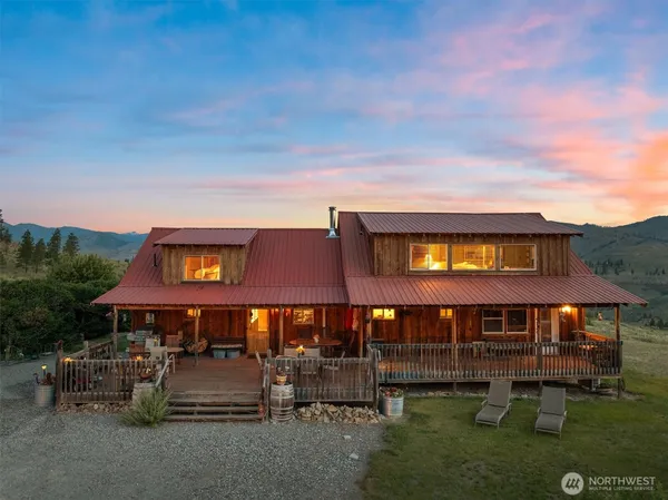 $995,000 | 767 Bill Shaw Road, Pateros, WA 98846